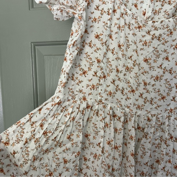 Christy Dawn The Scarlet Dress Buckwheat Floral Long Maxi with Cap Sleeves - Picture 5 of 8